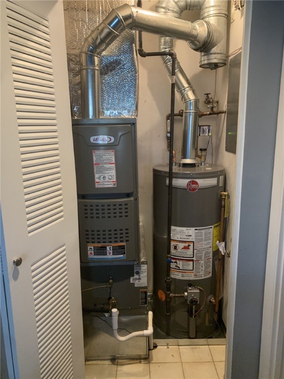 1012 Williamsburg Circle Warwick, RI 02886 - Photo 16 of 21