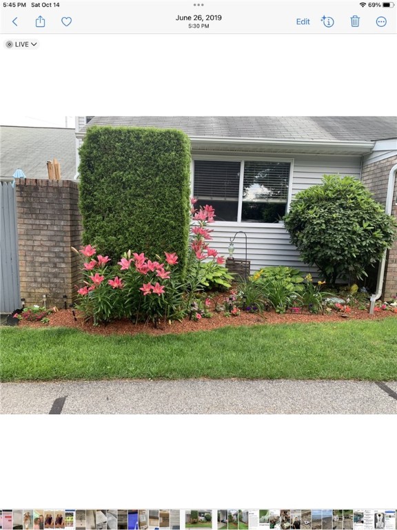 1012 Williamsburg Circle Warwick, RI 02886 - Photo 2 of 21