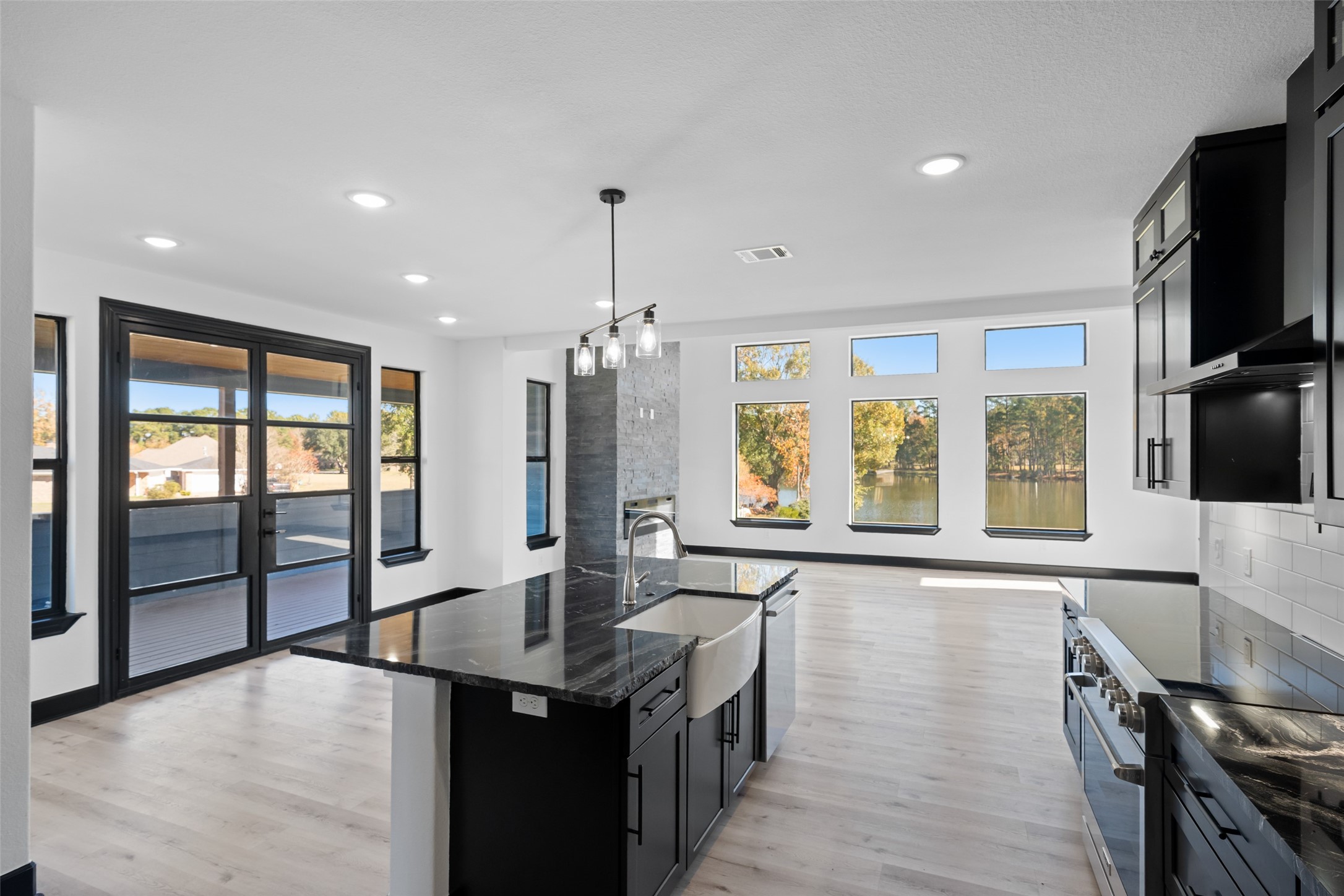 42 Candlestick Drive Trinity, TX 75862 - Photo 12 of 40