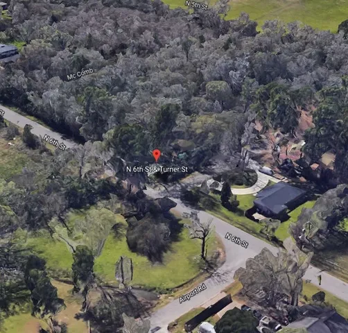 $575,000 | 705 North 6th Street, Conroe, TX 77301