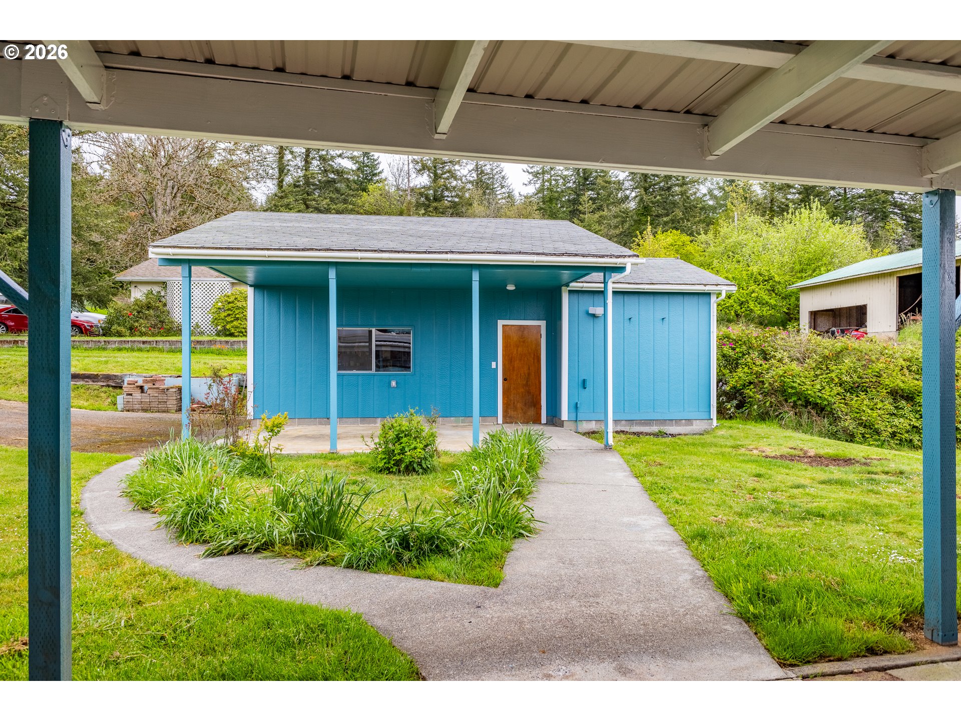 1615 19th Street Myrtle Point, OR 97458 - Photo 7 of 46