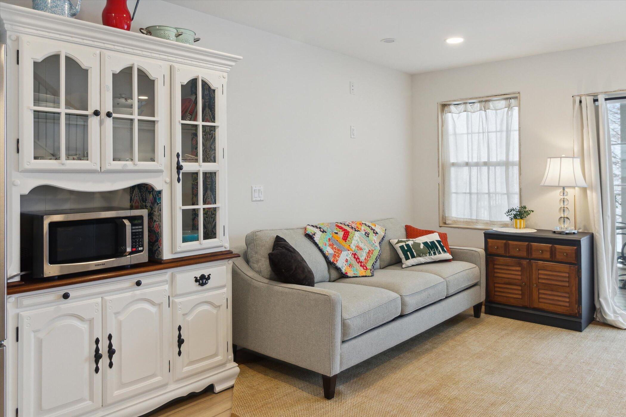 10606 Lake Street Rodney, MI 49342 - Photo 17 of 81 13-10606-lake-st-Rodney-MI-49342-WindowS