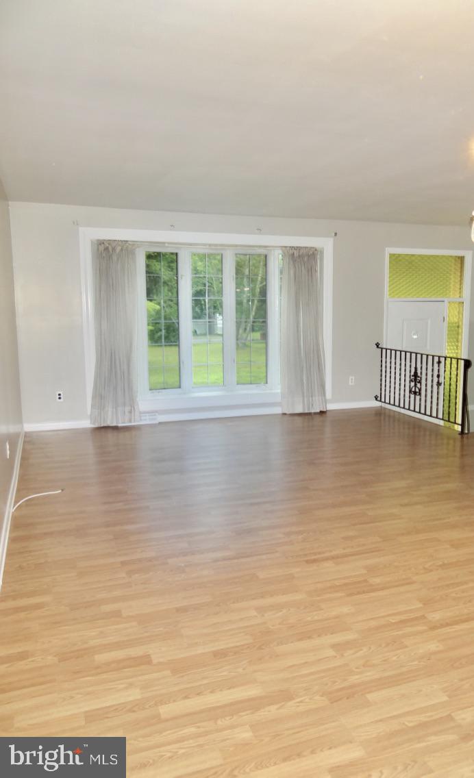 286 Ridge Road Browns Mills, NJ 08015 - Photo 3 of 31
