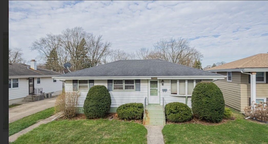 17834 Ridgewood Avenue Lansing, IL 60438 - Photo 1 of 3 Gallery Image 1