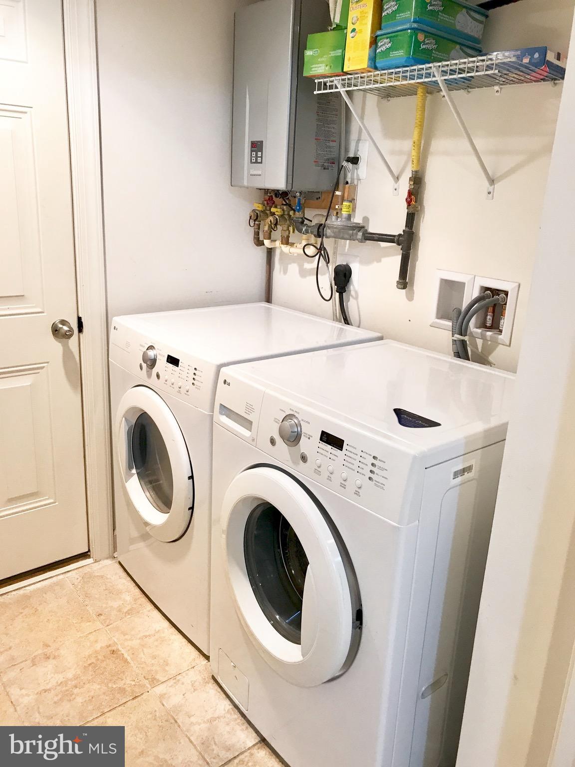 846 West Glebe Road Alexandria, VA 22305 - Photo 5 of 30 Full size washer and dryer