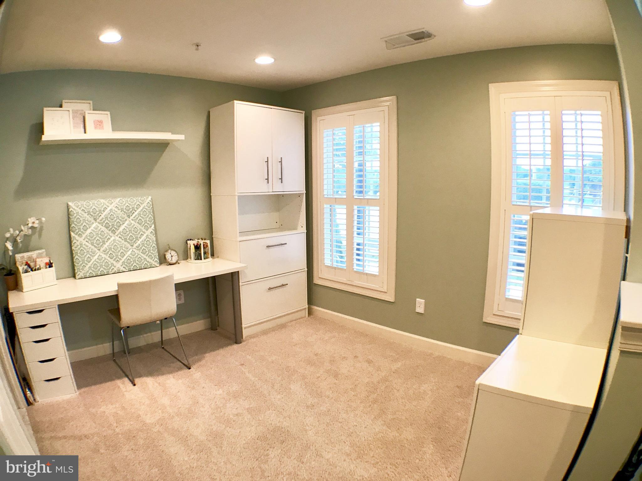 846 West Glebe Road Alexandria, VA 22305 - Photo 6 of 30 Lower level den/office space w. full bathroom