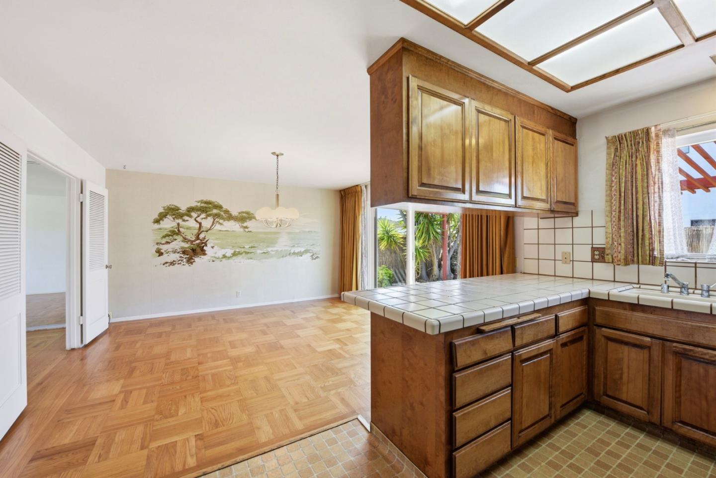 413 Whitehall Road Alameda, CA 94501 - Photo 9 of 38