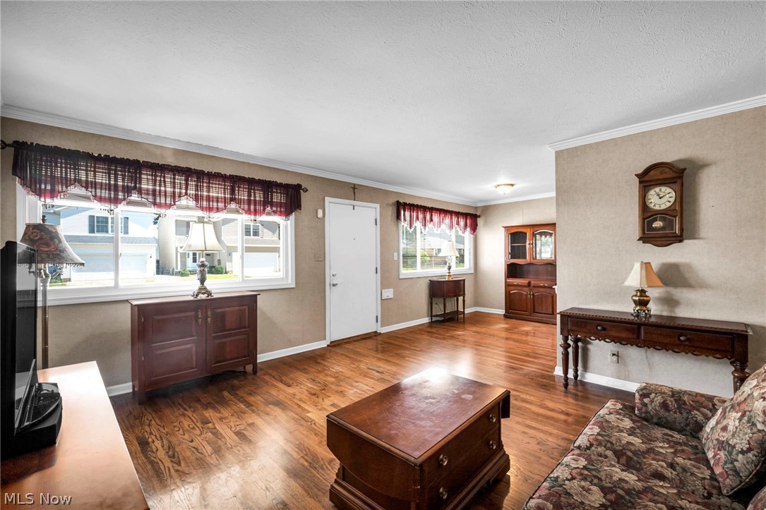 30892 Harrison Road Wickliffe, OH 44092 - Photo 9 of 46