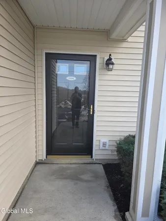 $299,900 | 208 N Ridge, Unit 208, Troy, NY 12182