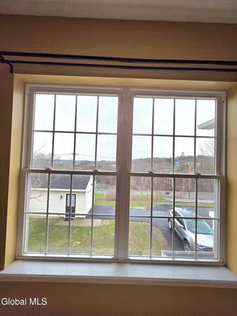 $285,000 | 208 N Ridge, Unit 208, Troy, NY 12182