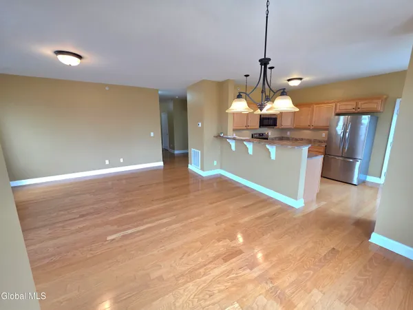 $285,000 | 208 N Ridge, Unit 208, Troy, NY 12182