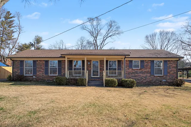 $389,900 | 832 Britton Avenue, Gallatin, TN 37066
