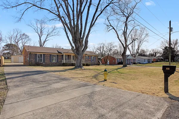 $389,900 | 832 Britton Avenue, Gallatin, TN 37066