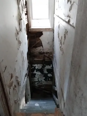 a view of empty room