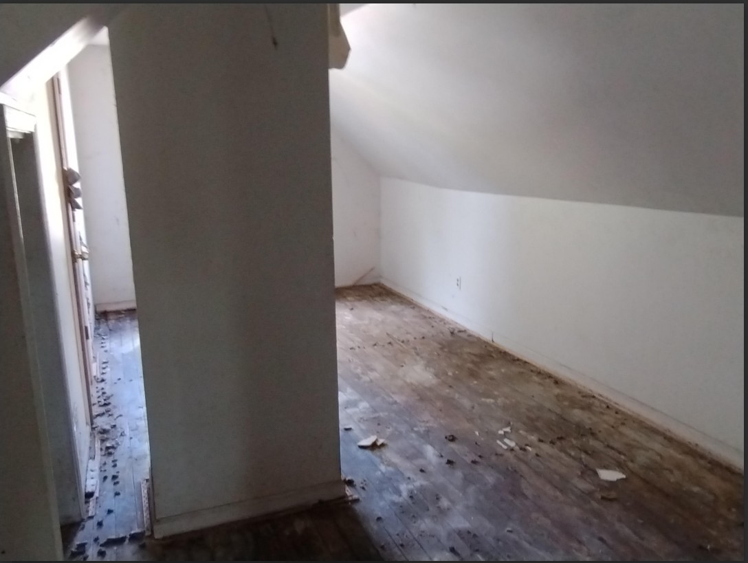 500 West 103rd Place Chicago, IL 60628 - Photo 8 of 19