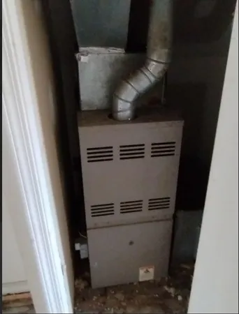 $42,900 | 500 West 103rd Place, Chicago, IL 60628