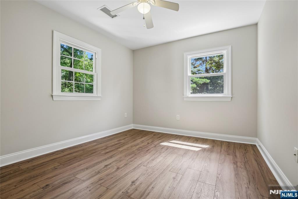 20 Hilltop Road Butler, NJ 07405 - Photo 12 of 26 Gallery Image 12