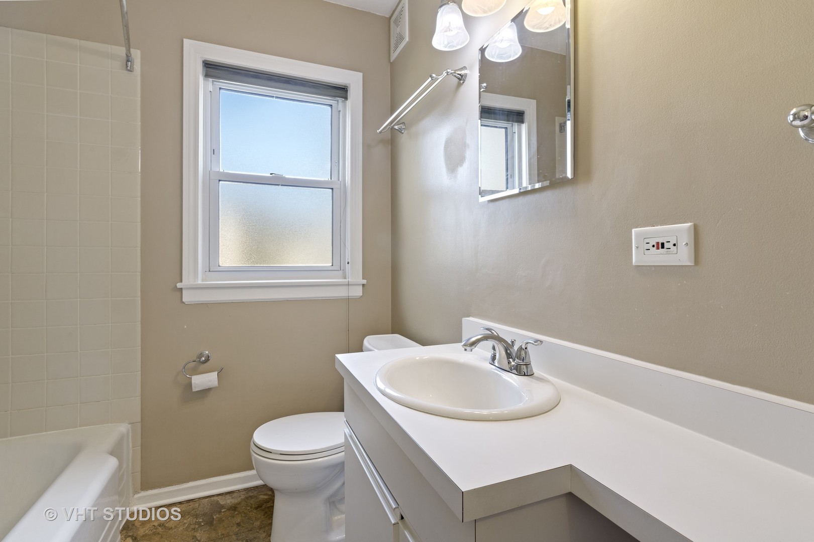 204 North Maple Street Mount Prospect, IL 60056 - Photo 9 of 16
