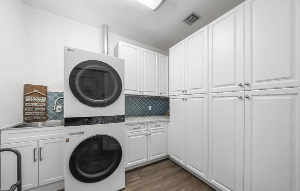 $3,000,000 | 11230 Alligator Trail, Wellington, FL 33449