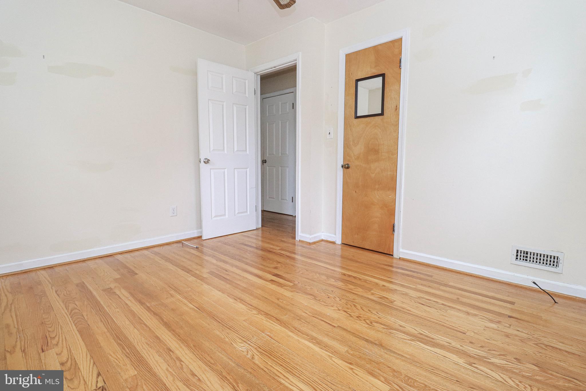 104 North Longcross Road Linthicum Heights, MD 21090 - Photo 13 of 34