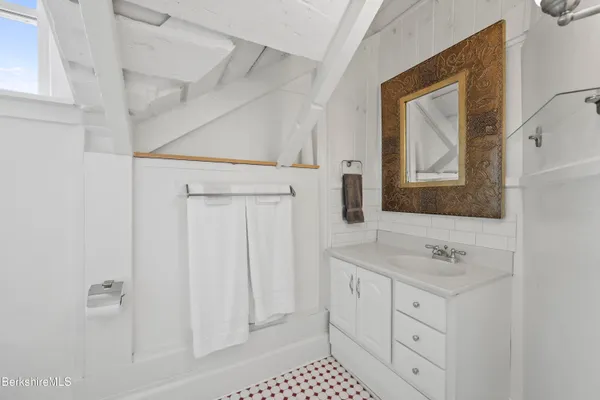 $429,000 | 166 Berkshire School Road, Sheffield, MA 01257
