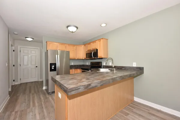 $332,500 | 1123 White Sands Court, West Bend, WI 53090