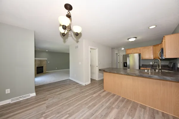 $332,500 | 1123 White Sands Court, West Bend, WI 53090