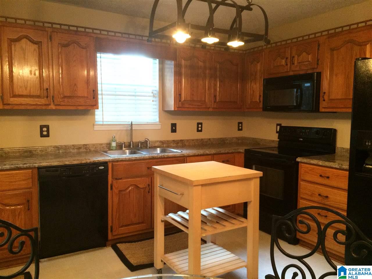 215 Pine Street Springville, AL 35146 - Photo 2 of 24