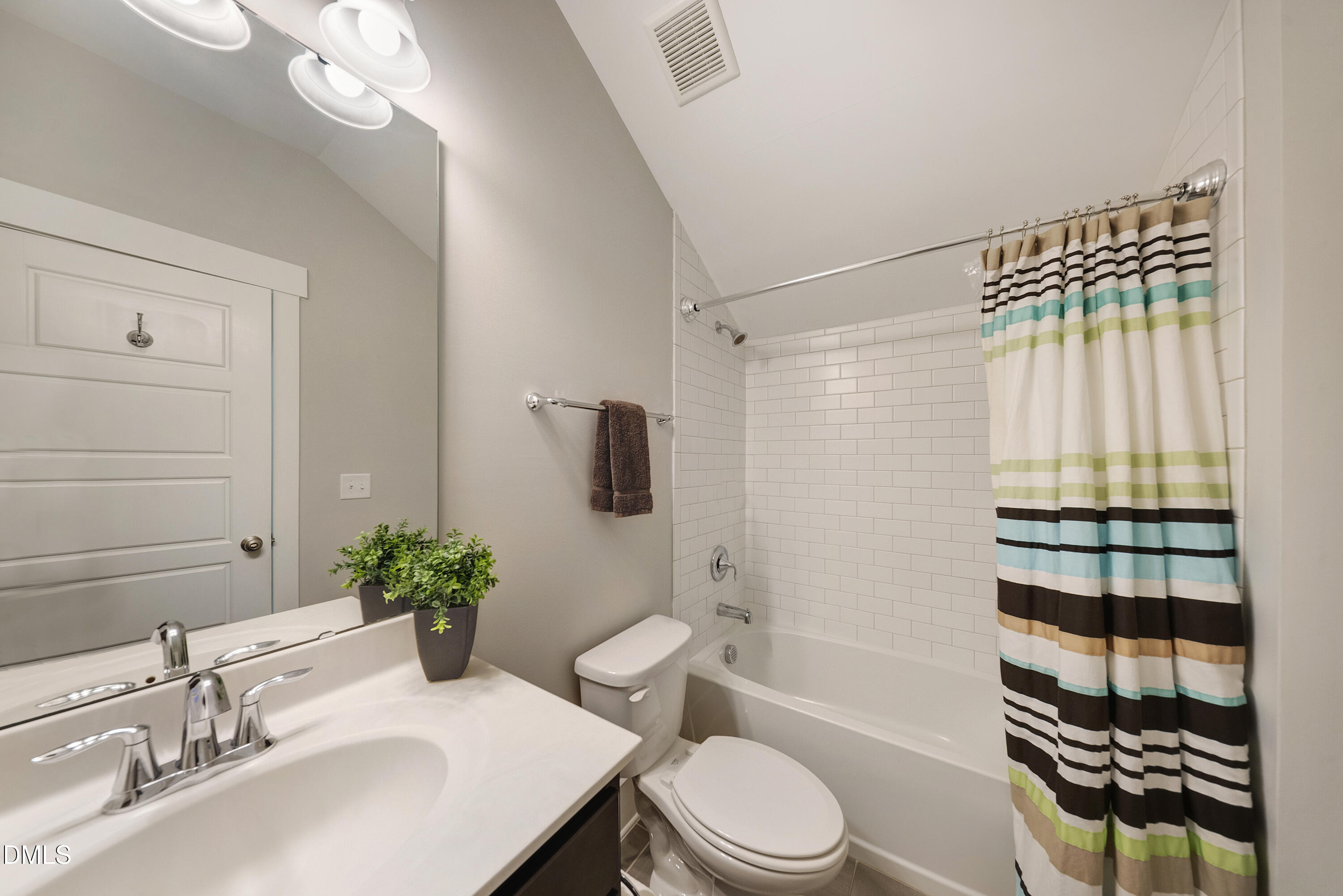 1208 Fall Line Court Raleigh, NC 27613 - Photo 66 of 86 DSC04356
