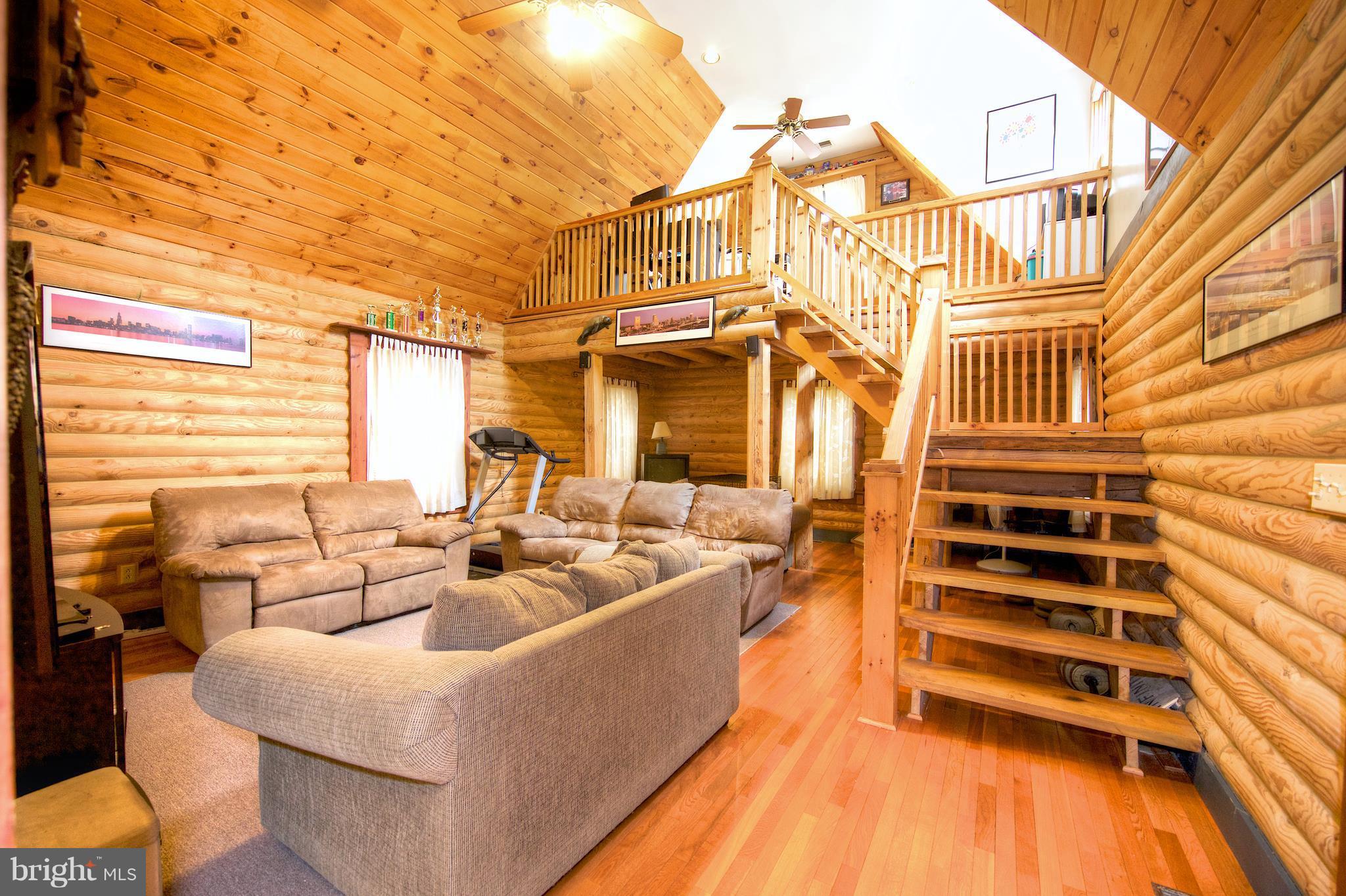 1020 Hanson Road Joppa, MD 21085 - Photo 15 of 29 2nd Family or gathering room with loft