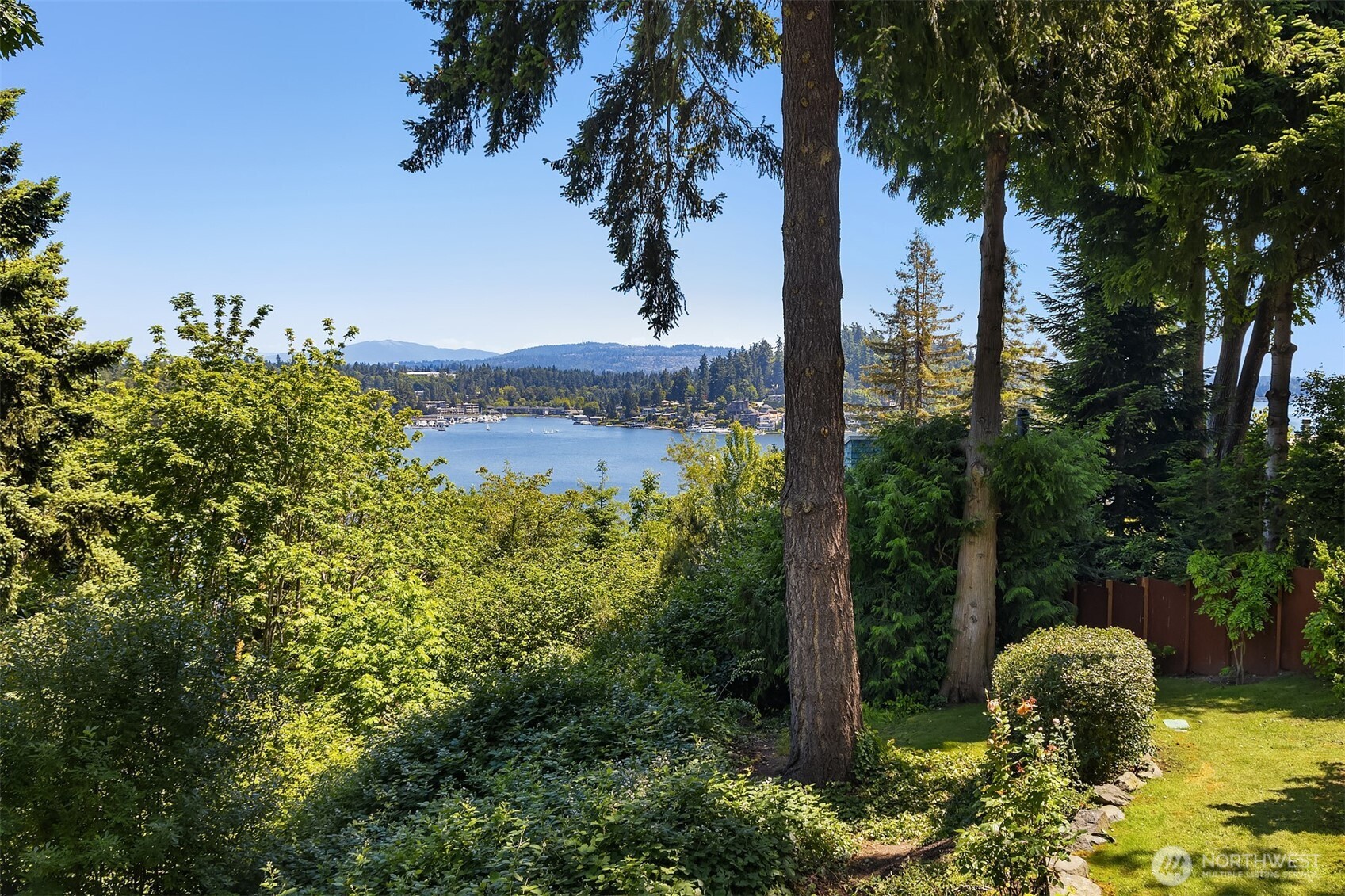 602 Upland Road Medina, WA 98039 - Photo 23 of 26 Gallery Image 23