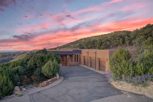 $7,500,000 | 14-8 Juan De Gabaldon Trail, Santa Fe, NM 87506