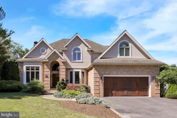 $1,295,000 | 4 Tanager Drive, Wyomissing, PA 19610