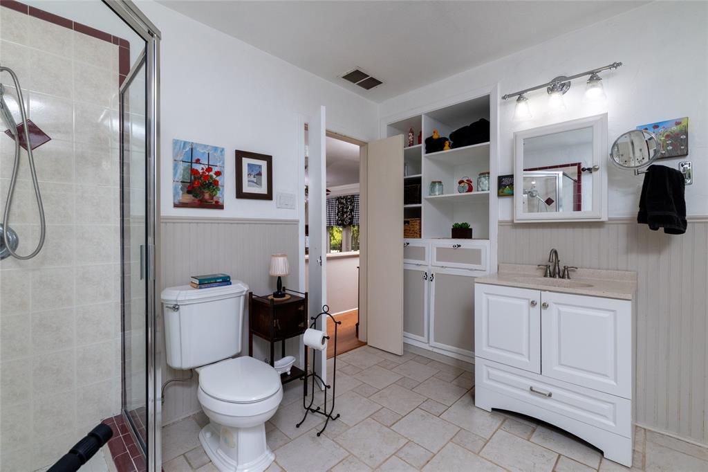1311 Mount Gilead Road Keller, TX 76262 - Photo 26 of 40 Large ensuite to an oversized bedroom!