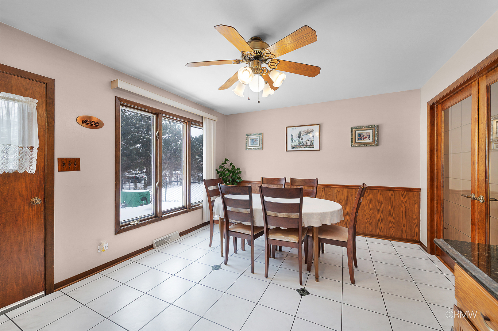 1306 West Byron Avenue Addison, IL 60101 - Photo 17 of 24