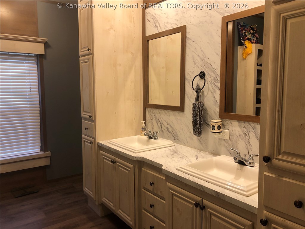 8472 Gunville Ridge Road Leon, WV 25123 - Photo 17 of 38 Gallery Image 17