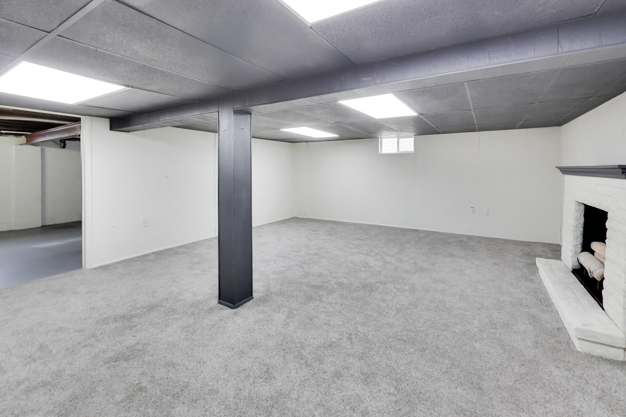 2022 38th Street Highland, IN 46322 - Photo 24 of 35 2048x1365