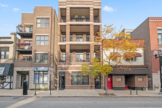 $625,000 | 4147 North Lincoln Avenue, Unit 3, Chicago, IL 60618