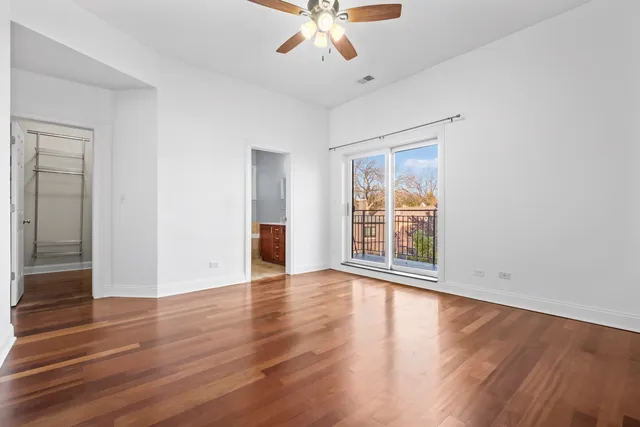 $625,000 | 4147 North Lincoln Avenue, Unit 3, Chicago, IL 60618