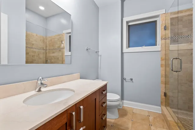 $625,000 | 4147 North Lincoln Avenue, Unit 3, Chicago, IL 60618