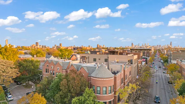 $625,000 | 4147 North Lincoln Avenue, Unit 3, Chicago, IL 60618