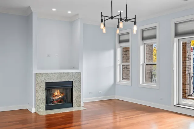 $625,000 | 4147 North Lincoln Avenue, Unit 3, Chicago, IL 60618