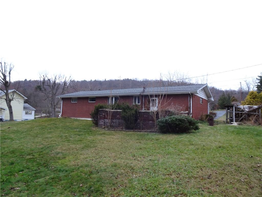 932 Middletown Road New Stanton, PA 15672 - Photo 4 of 24