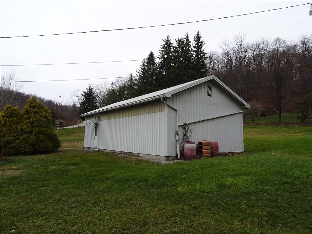 932 Middletown Road New Stanton, PA 15672 - Photo 5 of 24