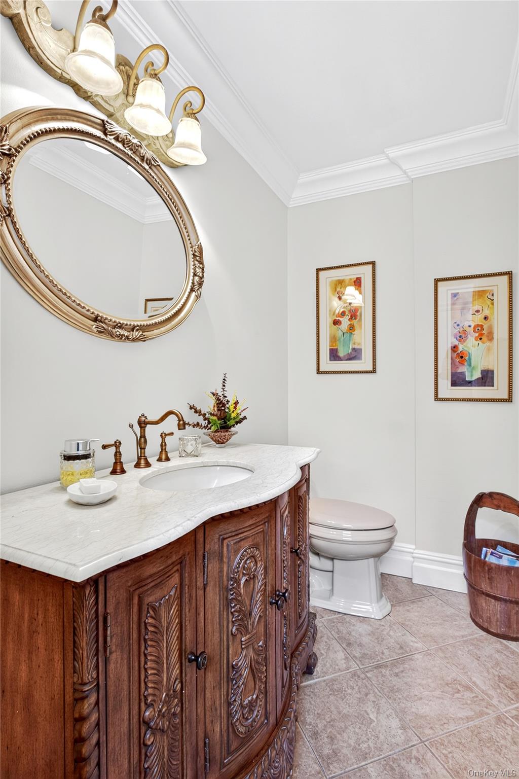 20 Fox Ridge Roslyn, NY 11576 - Photo 11 of 25 Powder Room
