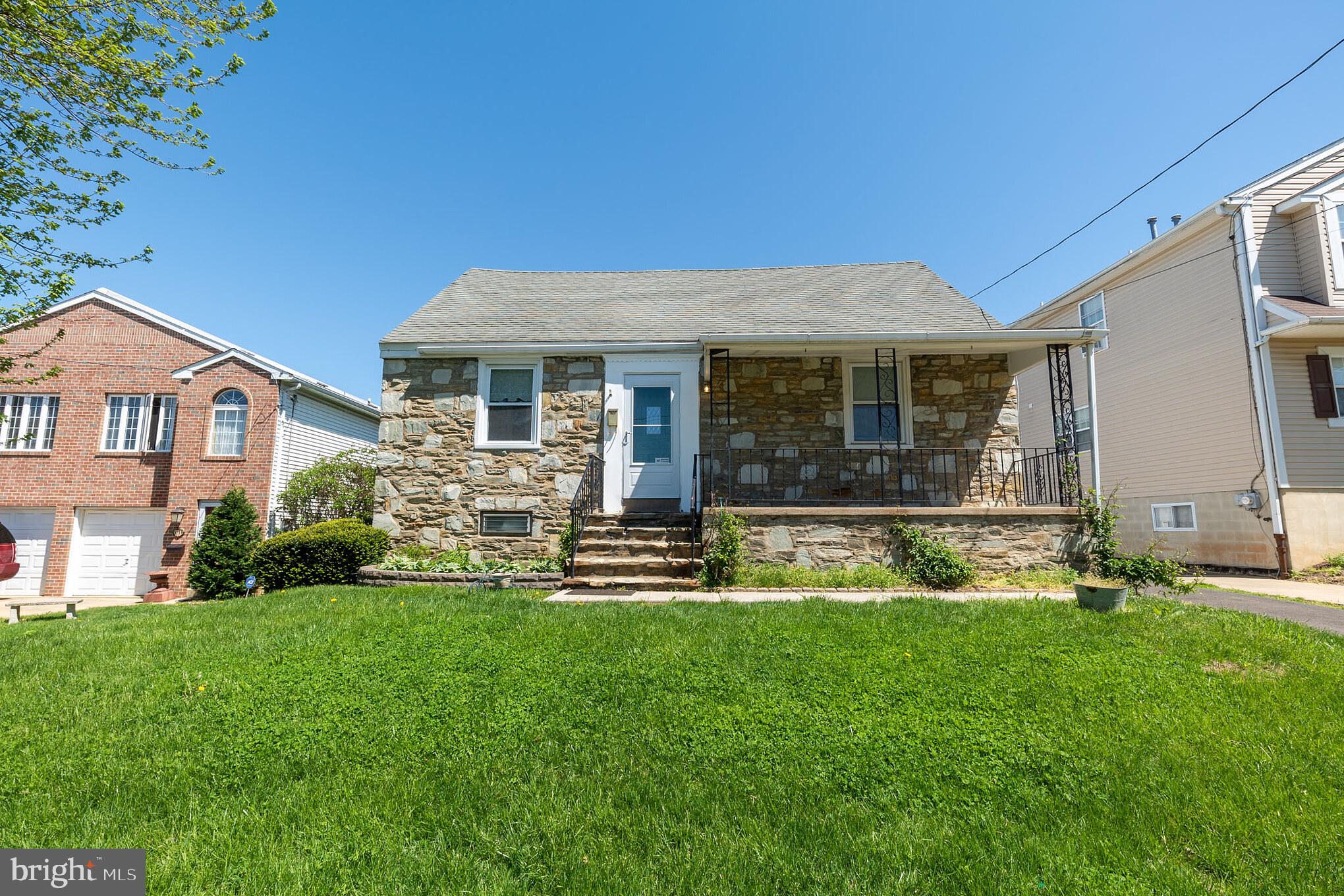 1713 Ripley Street Philadelphia, PA 19111 - Photo 2 of 28 Gallery Image 2