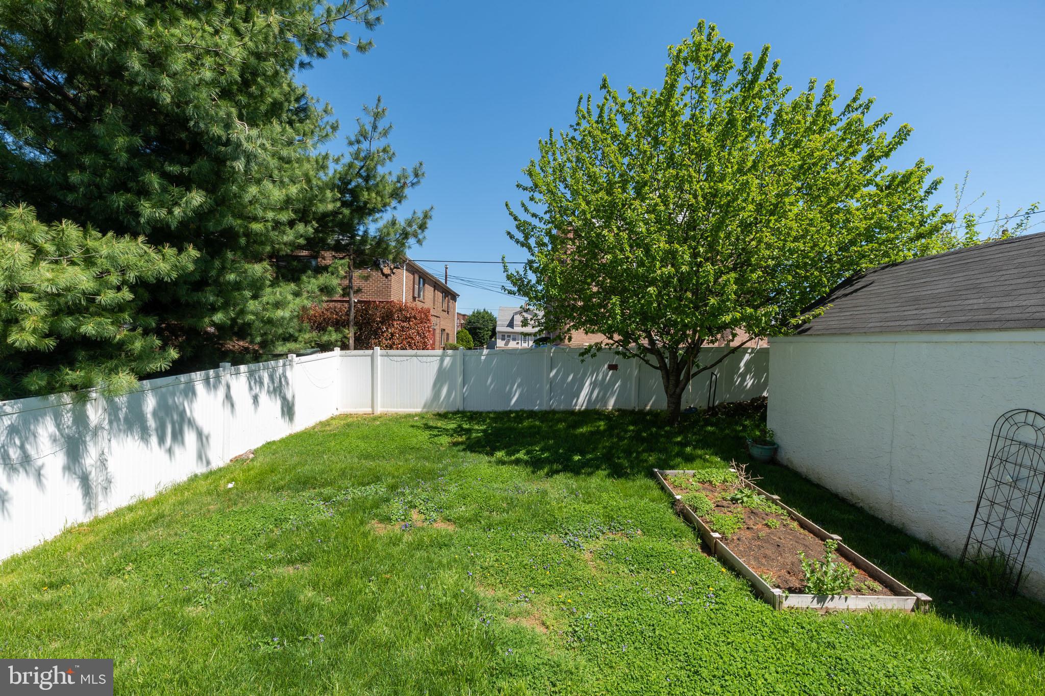 1713 Ripley Street Philadelphia, PA 19111 - Photo 27 of 28 Gallery Image 27