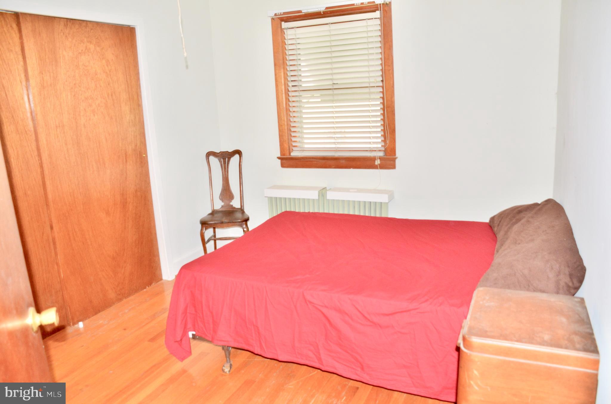 909 Crown Point Road Westville, NJ 08093 - Photo 5 of 16 Gallery Image 5