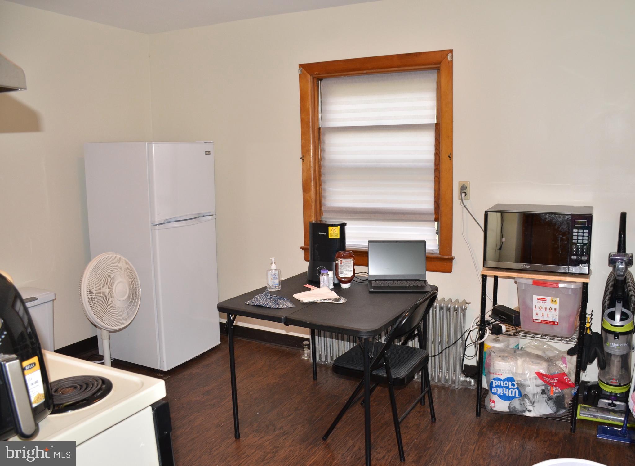 909 Crown Point Road Westville, NJ 08093 - Photo 10 of 16 Gallery Image 10