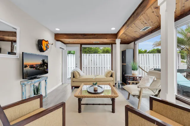 $2,300,000 | 827 Eisenhower Drive, Key West, FL 33040